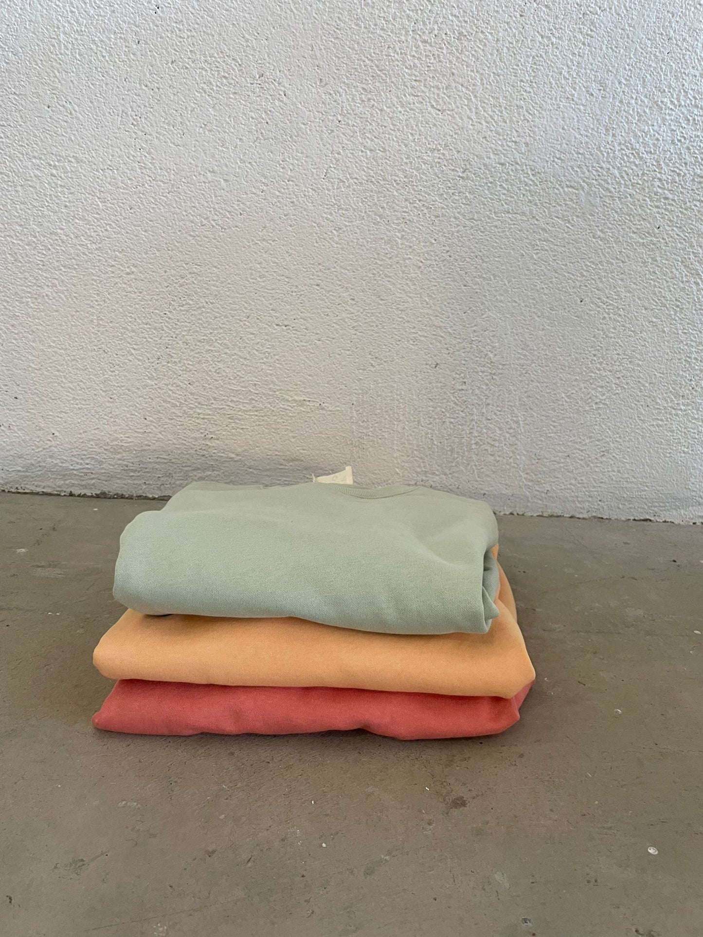 SWEATER DESIGNED TO BE UNIQUE GREEN