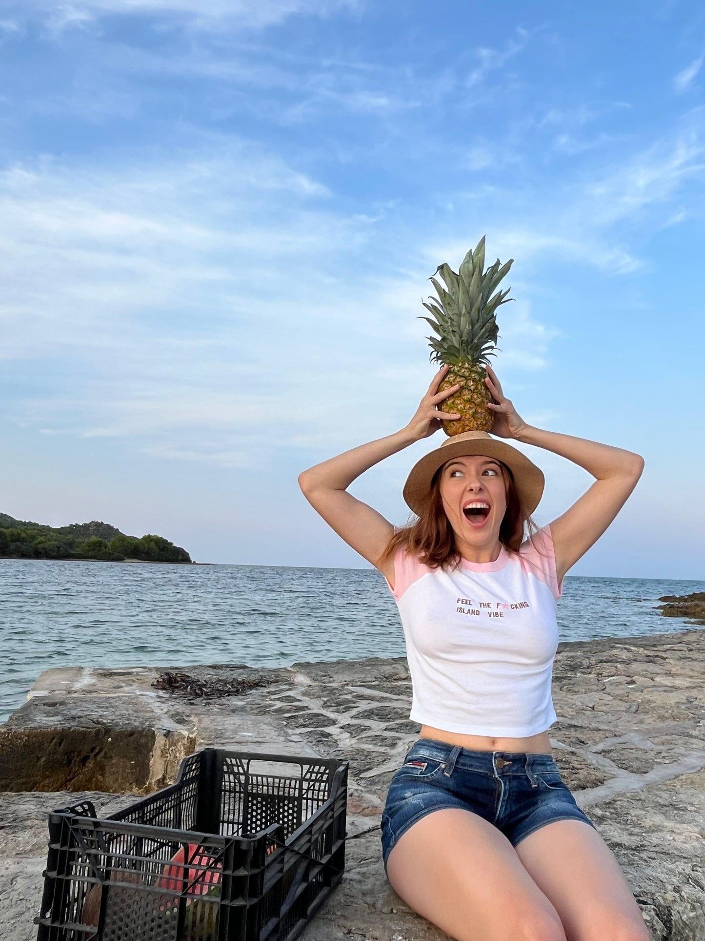 Island Baby tee (Pink)