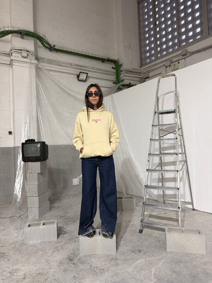 A UNIQUE STYLE FOR AN EXTRAODINARY WORLD