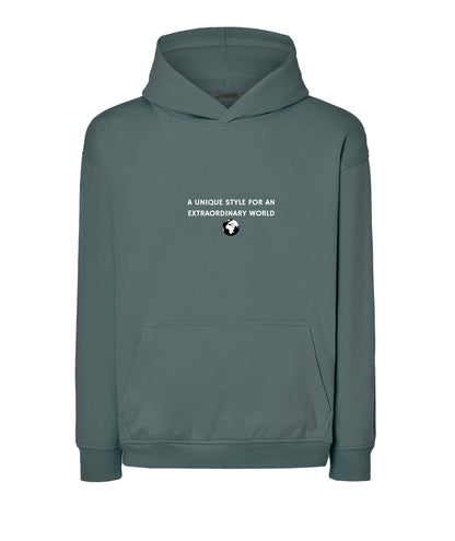 A UNIQUE STYLE FOR AN EXTRAODINARY WORLD